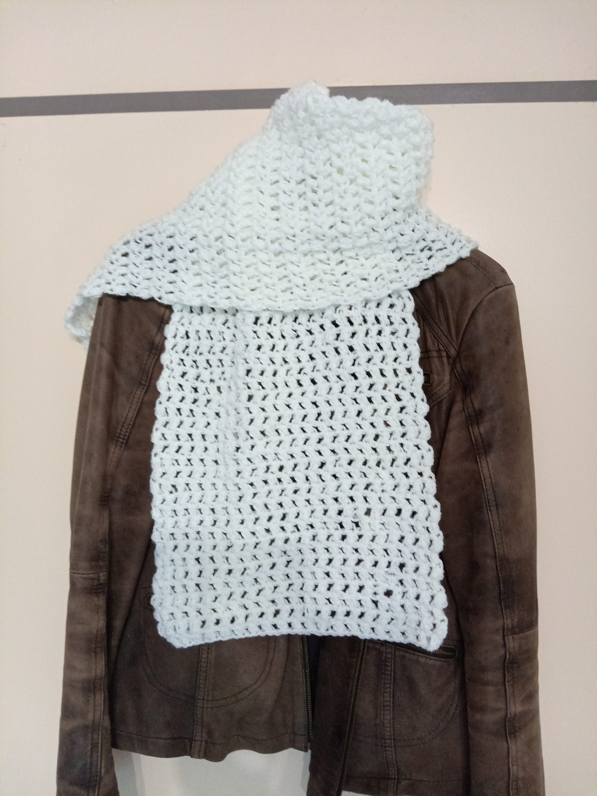 Echarpe blanche – Image 2