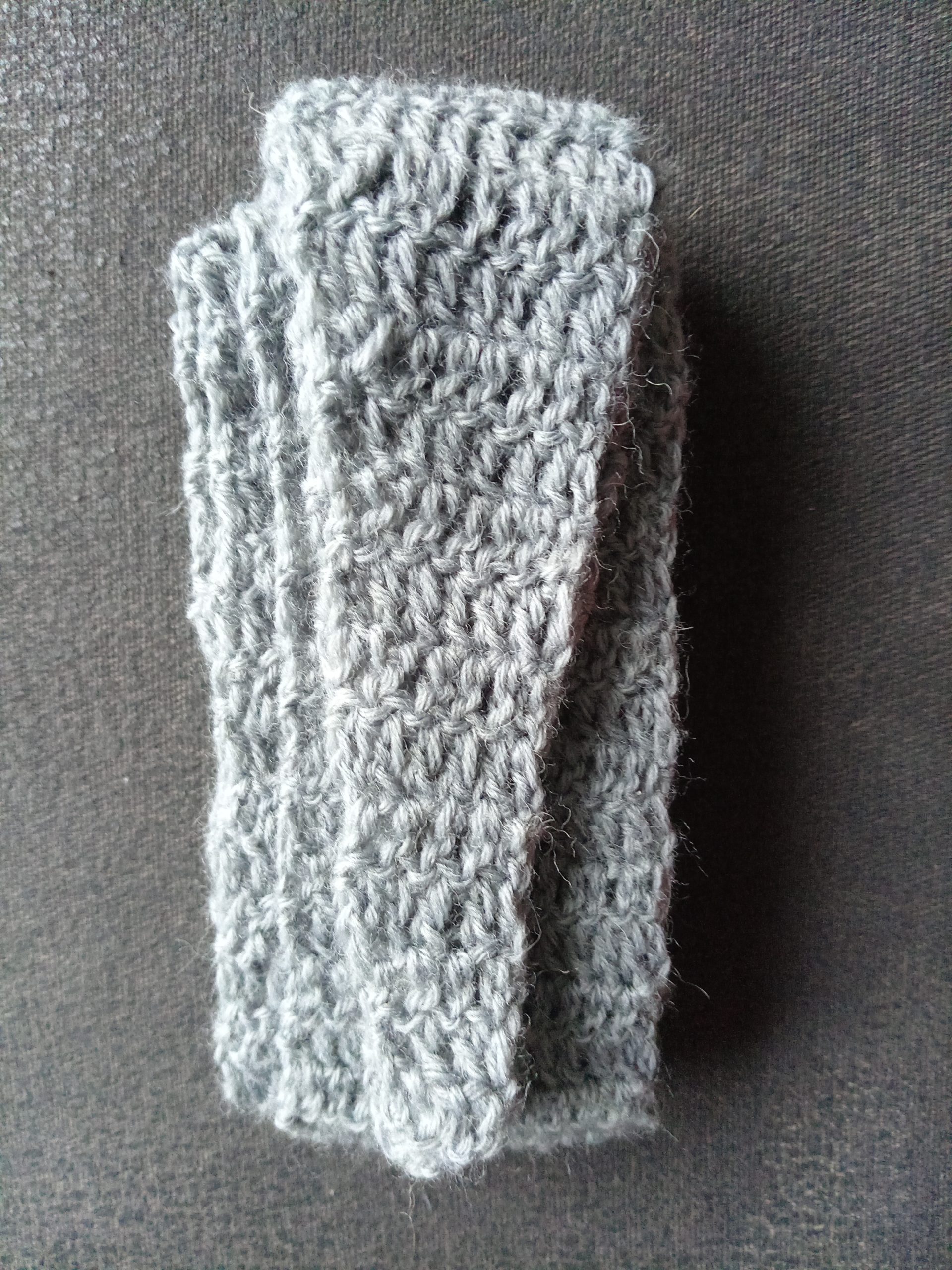 Foulard / mini écharpe grise