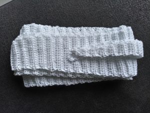 foulard / mini écharpe blanche