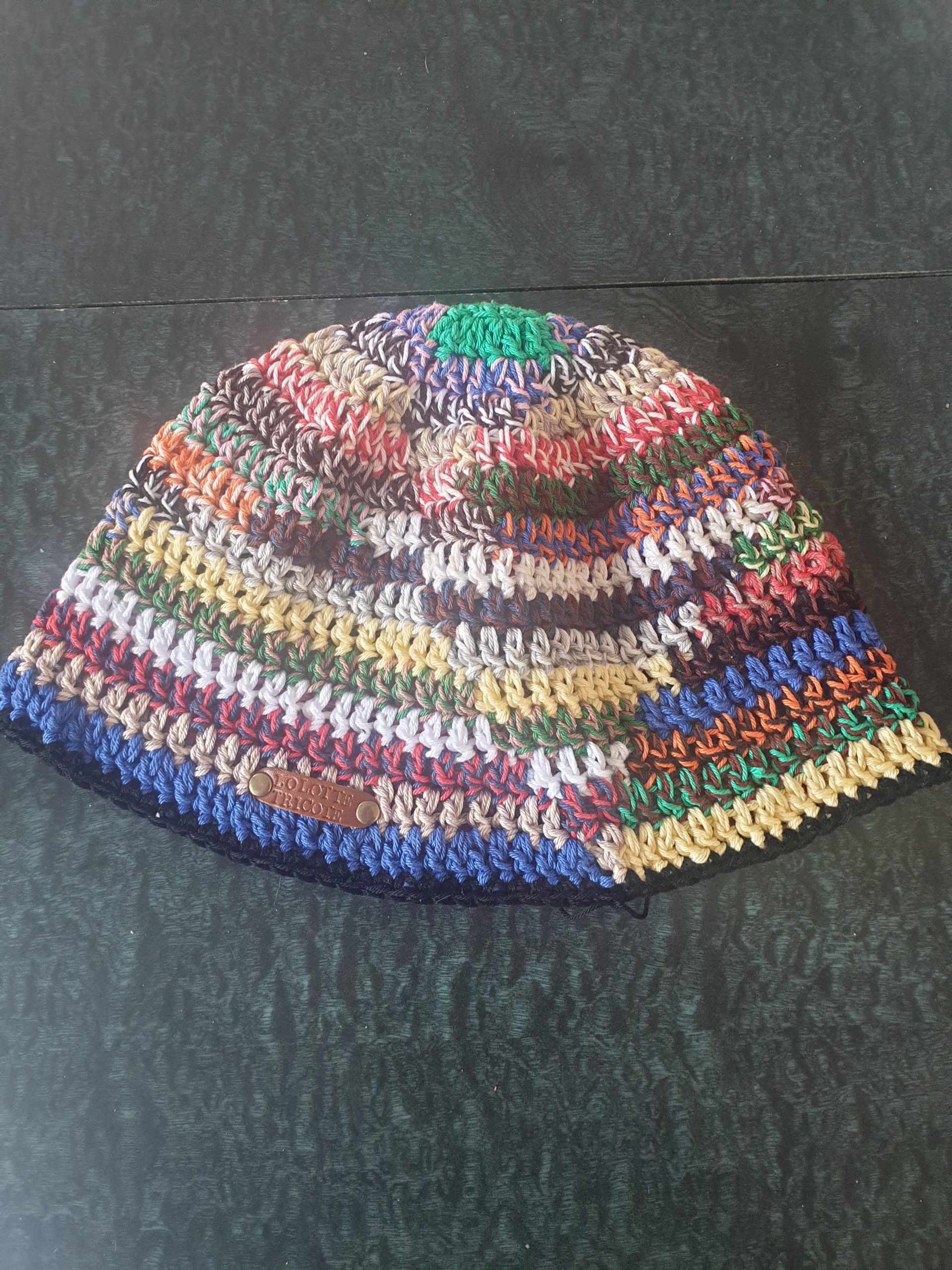 Bob multicouleur arc en ciel